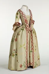 Vestido y enagua en seda brocada de Spitalfields, c.1740-60